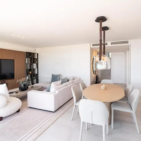 Luxury Panorama Sea View Penthouse شقة