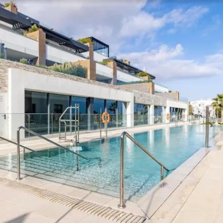 Luxury Panorama Sea View Penthouse شقة ماربيا